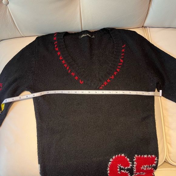 Bisou Deve Sweater - Picture 4 of 7